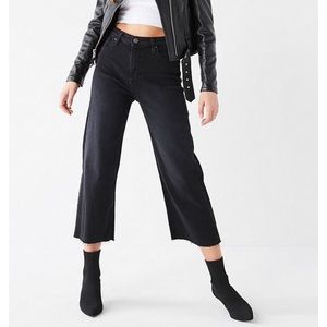 Black bdg wide cropped jeans